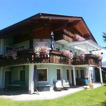 アパート Anna Zechner