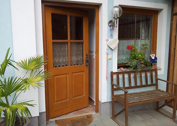 Anna Zechner Flattach