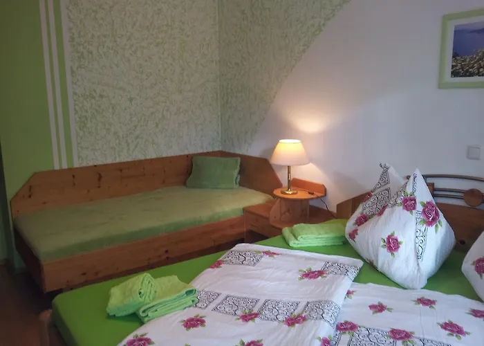 Anna Zechner Flattach